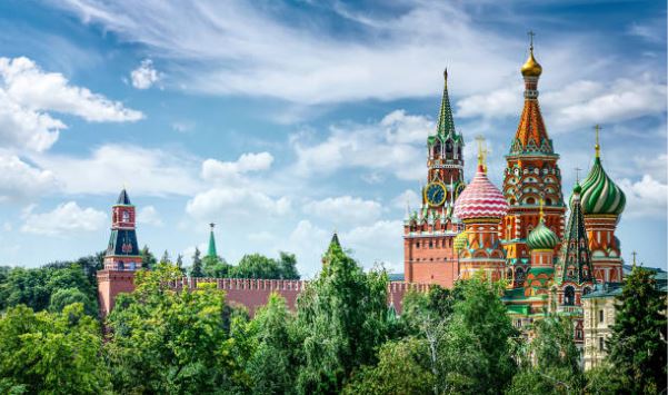 استكشف أفضل الأماكن السياحية في سانت بطرسبرغ مع شركة فانتاستيك تورز للسياحة! 1